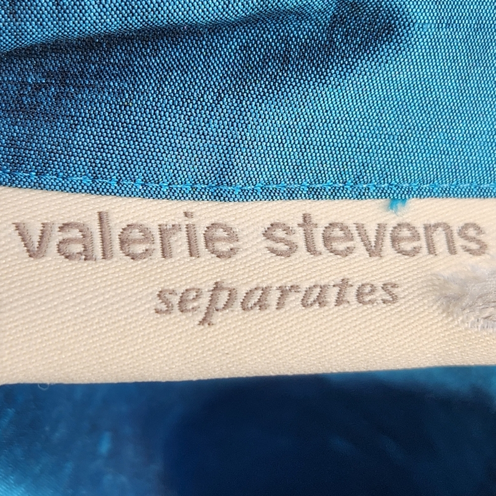 Valerie Stevens Blue Silk Stitch Accent Long Sleeve Hidden Button Top Size Large - Picture 7 of 9